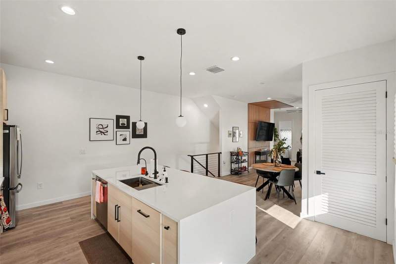3 bedroom Townhouse at 102 W Adalee Street #1, Adalee Street Townhomes Lot 1, Tampa — photo 5