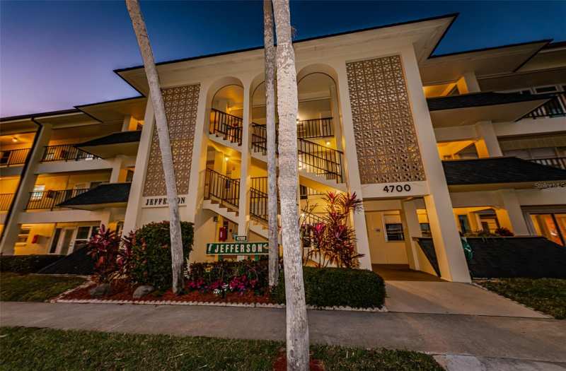2 bedroom Condominium at 4700 Cove Circle #110, Jefferson House The Condo, St Petersburg — photo 1