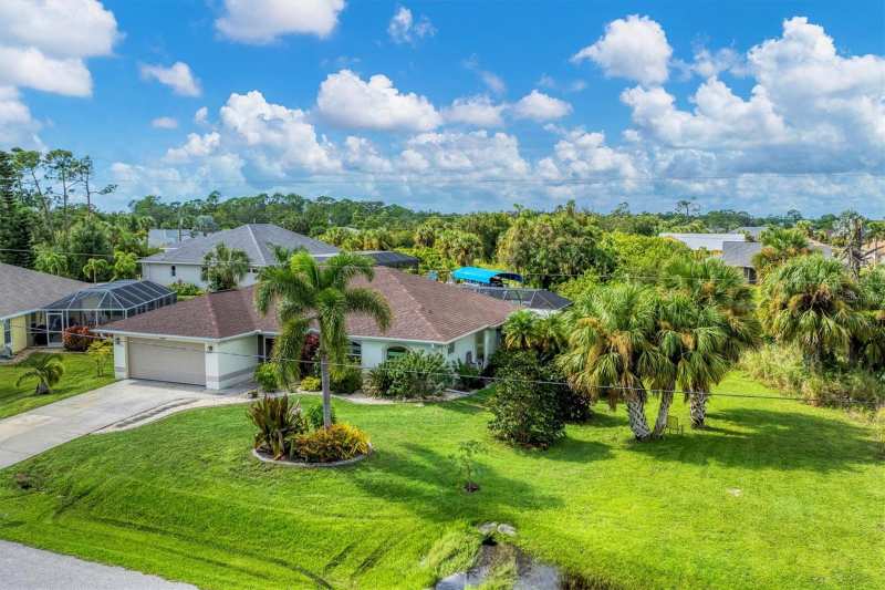3 bedroom Single Family Residence at 2555 Dixon Terrace, Port Charlotte Sec 060, Port Charlotte — photo 1
