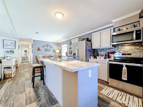 10485 Holiday Shores Drive #302, Largo FL - photo 11 of 52