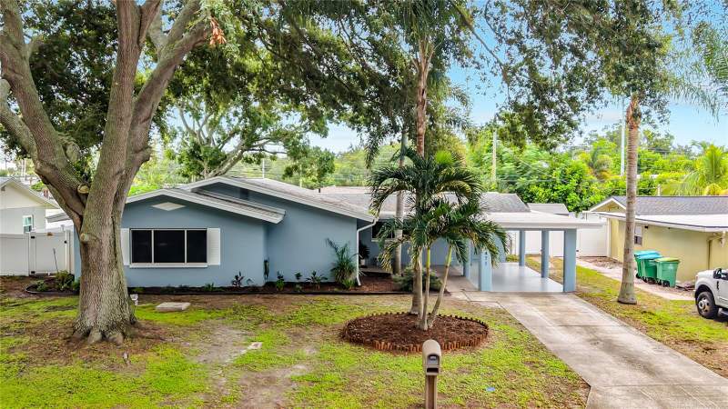 2 bedroom Single Family Residence at 2471 RAYMONT DRIVE, SKYLINE GROVES, CLEARWATER — photo 2