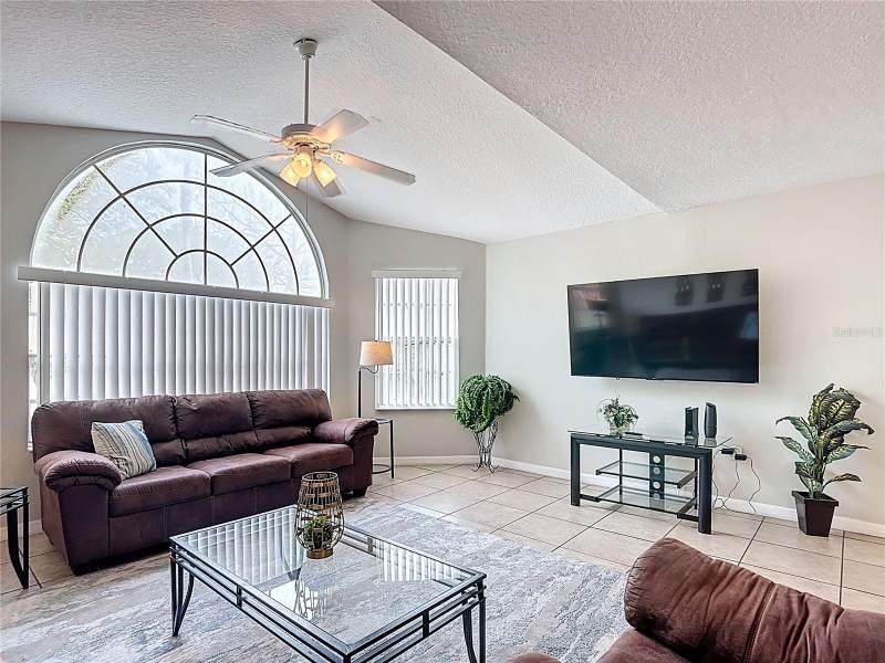 4 bedroom Condominium at 8710 Rain Forest Place #B, Villas At Island Club Ph 10, Kissimmee — photo 5