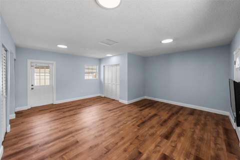 7002 Applewood Court, Tampa FL - photo 22 of 66