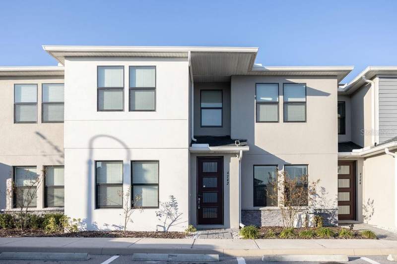 Terra Esmeralda Townhomes