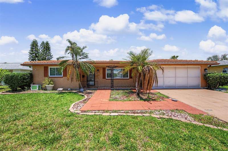 2 bedroom Single Family Residence at 3837 Topsail Trail, Flor A Mar, New Port Richey — photo 3