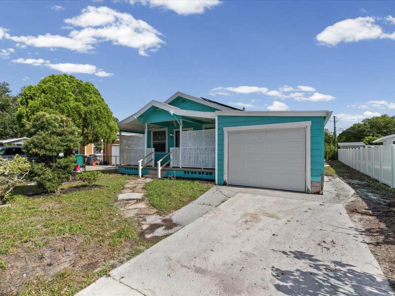 3 bedroom Single Family Residence at 6639 49th Avenue, Airy Acres 4, St Petersburg — photo 1
