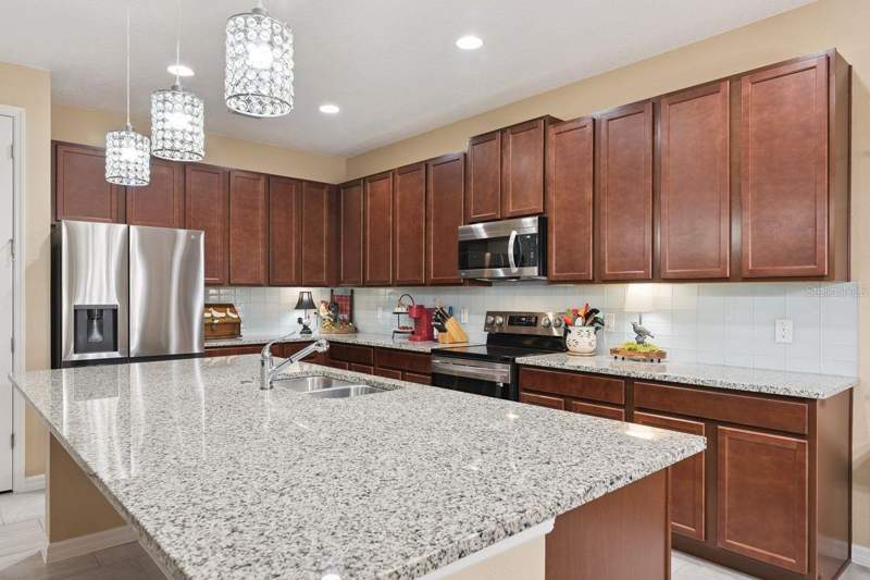 4 bedroom Single Family Residence at 206 HYDRA WAY, PRESERVE AT SUNRISE, GROVELAND — photo 4