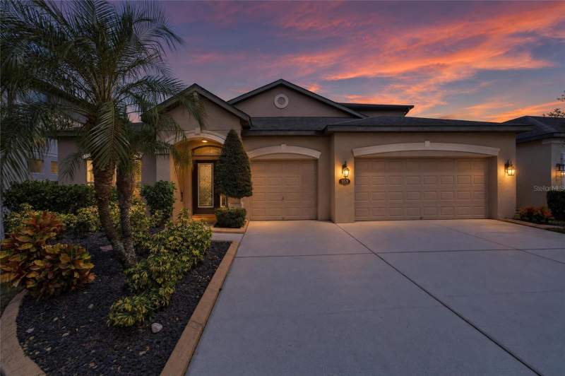 4 bedroom Single Family Residence at 11520 Scarlet Ibis Place, Estuary Ph 1 & 4, Riverview — photo 2