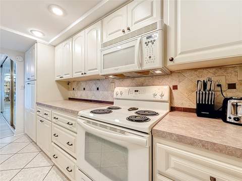 400 64th Avenue #1204, St Pete Beach FL - photo 12 of 46