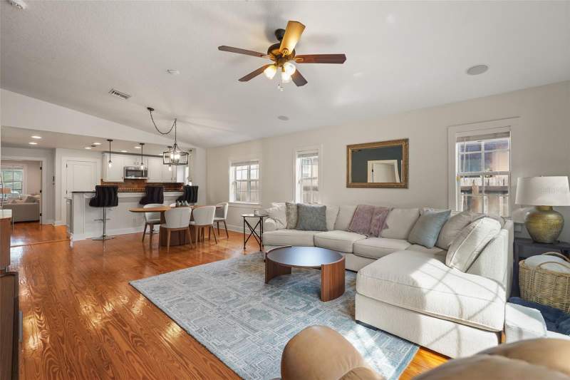 3 bedroom Single Family Residence at 11 S Lawsona Boulevard, Kennison Court, Orlando — photo 3