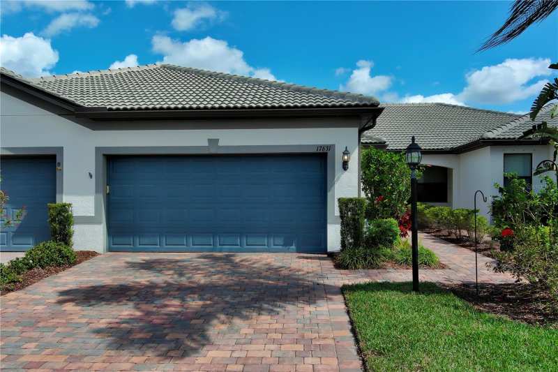 2 bedroom Villa at 17631 Camden Drive, Del Webb Ph III Subph 3A, 3B & 3C, Bradenton — photo 1