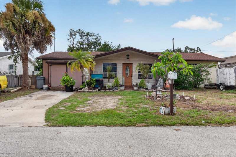 3 bedroom Single Family Residence at 4448 Terry Loop, Barby Heights First Add, New Port Richey — photo 1