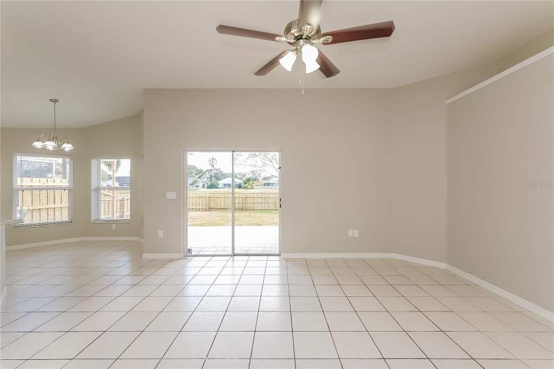 4 bedroom Single Family Residence at 1723 Westerly Dr, Providence Lakes Unit III Phas, Brandon — photo 4