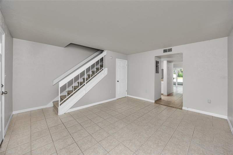 2 bedroom Townhouse at 3775 40th Lane #E, Bermuda Bay Beach Condo, St Petersburg — photo 5