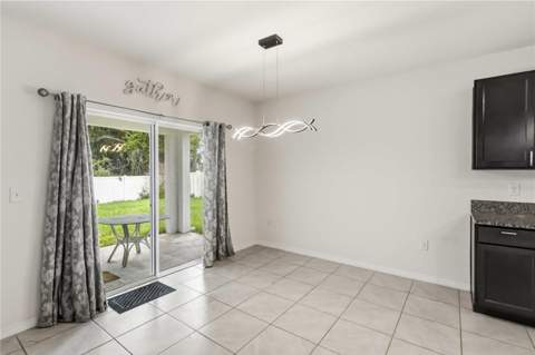 1702 Johnson Pointe Drive, Plant City FL - photo 11 of 27