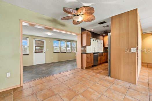 2 bedroom Single Family Residence at 17 Jeff Road, Indian Oaks Unit B Refile, Largo — photo 4