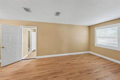 7924 Bahia Avenue, Tampa FL - photo 12 of 30