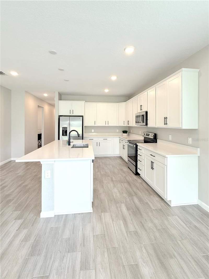 4 bedroom Single Family Residence at 10157 Spring Lake Drive, Palisades Ph 3D, Clermont — photo 4