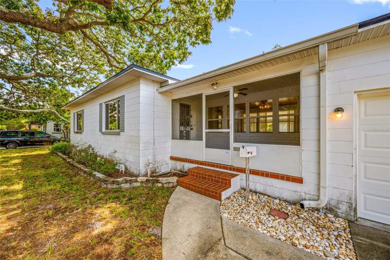 2 bedroom Single Family Residence at 5918 4th Avenue, Sirmons Add To Lake Pasadena, St Petersburg — photo 3