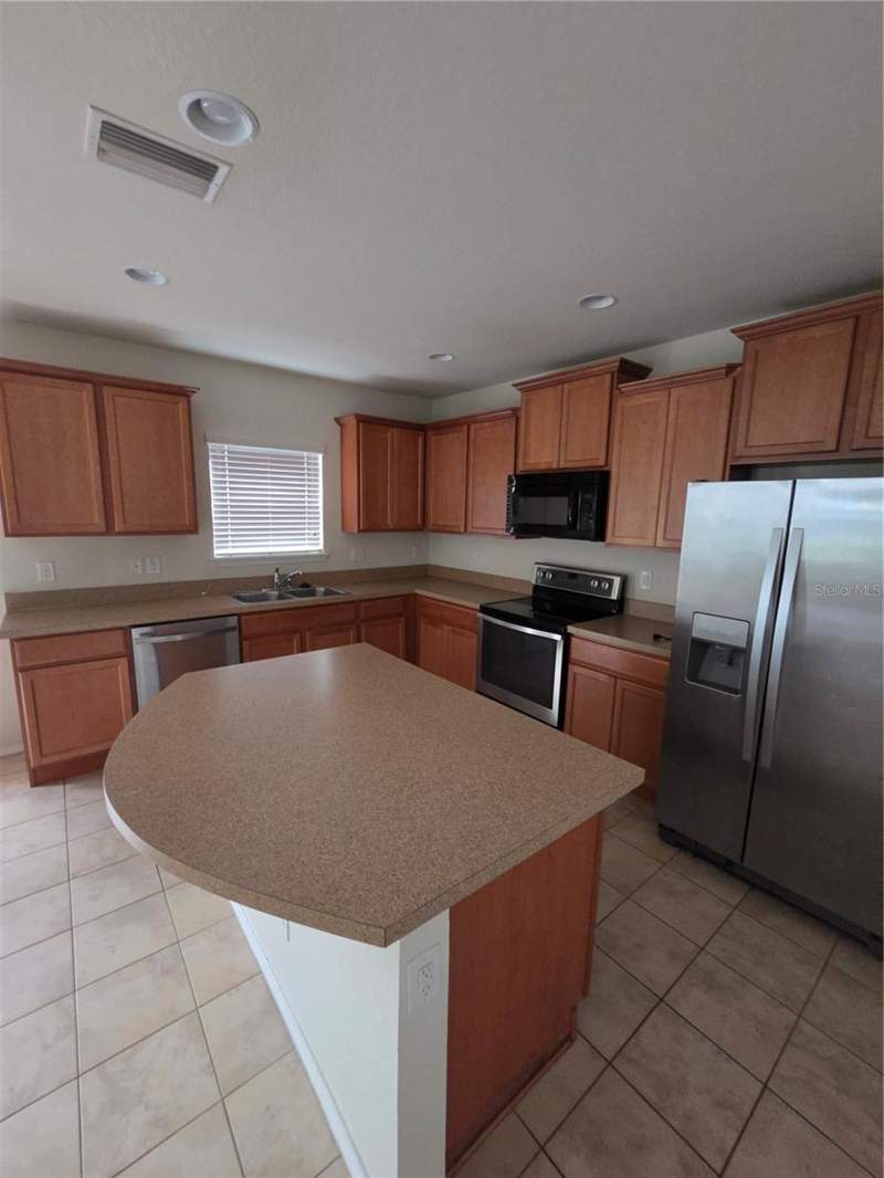 2 bedroom Townhouse at 4816 Chatterton Way, Magnolia Park Northeast E, Riverview — photo 4