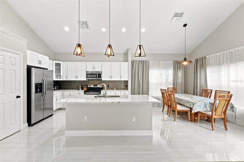 4 bedroom Single Family Residence at 16706 Rising Star Drive, Sunrise Lakes Ph I Sub, Clermont — photo 5