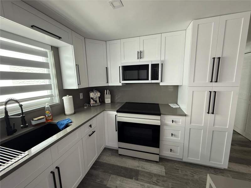 2 bedroom Single Family Residence at 5925 Beverly Drive, Sea Ranch On Gulf, Hudson — photo 2