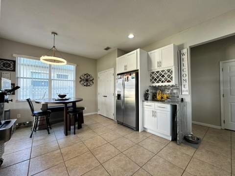 2321 Hinsdale Drive, Kissimmee FL - photo 10 of 43