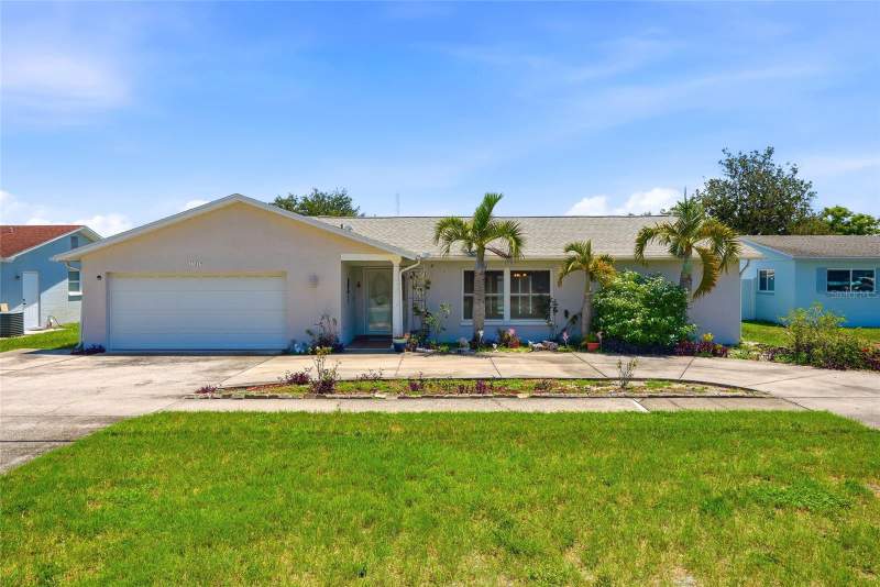 4 bedroom Single Family Residence at 13219 RIDGE ROAD, ORANGEWOOD ESTATES SUB SEC 2, LARGO — photo 1