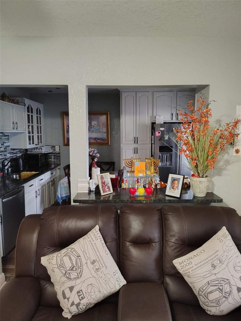 3 bedroom Single Family Residence at 6913 Blossom Avenue, Pinecrest Villa, Tampa — photo 5