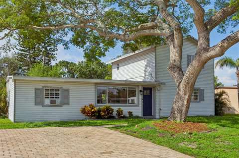 4012 W Fairview Heights, home for sale in Tampa 33616