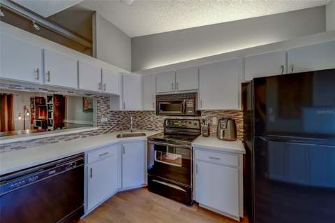 3135 Charter Club Drive #G, Tarpon Springs FL - photo 14 of 68