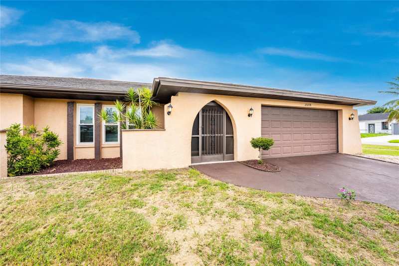 3 bedroom Single Family Residence at 23278 McNamee Avenue, Port Charlotte Sec 020, Port Charlotte — photo 1