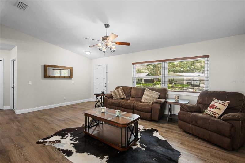 3 bedroom Single Family Residence at 2423 Forrest Crest Cir, Silver Forrest, Lutz — photo 2