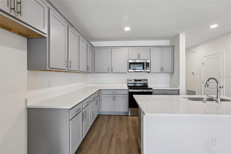 3 bedroom Townhouse at 34563 Turpins Avenue, Twin Oaks, Zephyrhills — photo 5