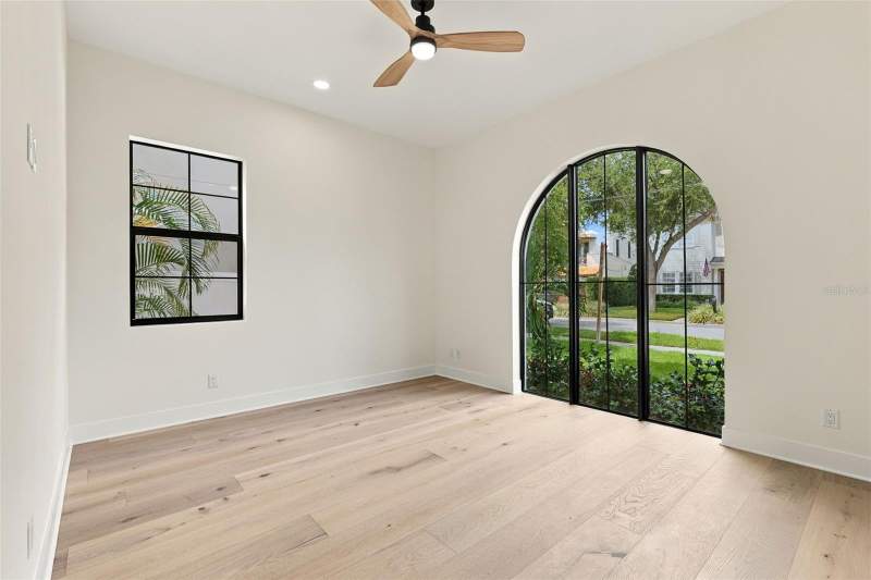 5 bedroom Single Family Residence at 3604 W Leona Street, West Virginia Place, Tampa — photo 4