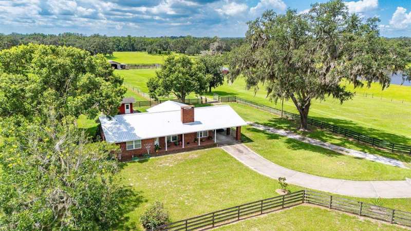 2 bedroom Single Family Residence at 38730 Mickler Road, Dade City, Dade City — photo 1