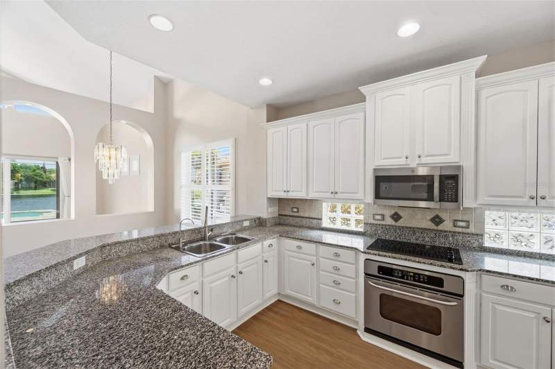 3 bedroom Single Family Residence at 9985 Sago Point Drive, Bayou Club Estates T, Largo — photo 2