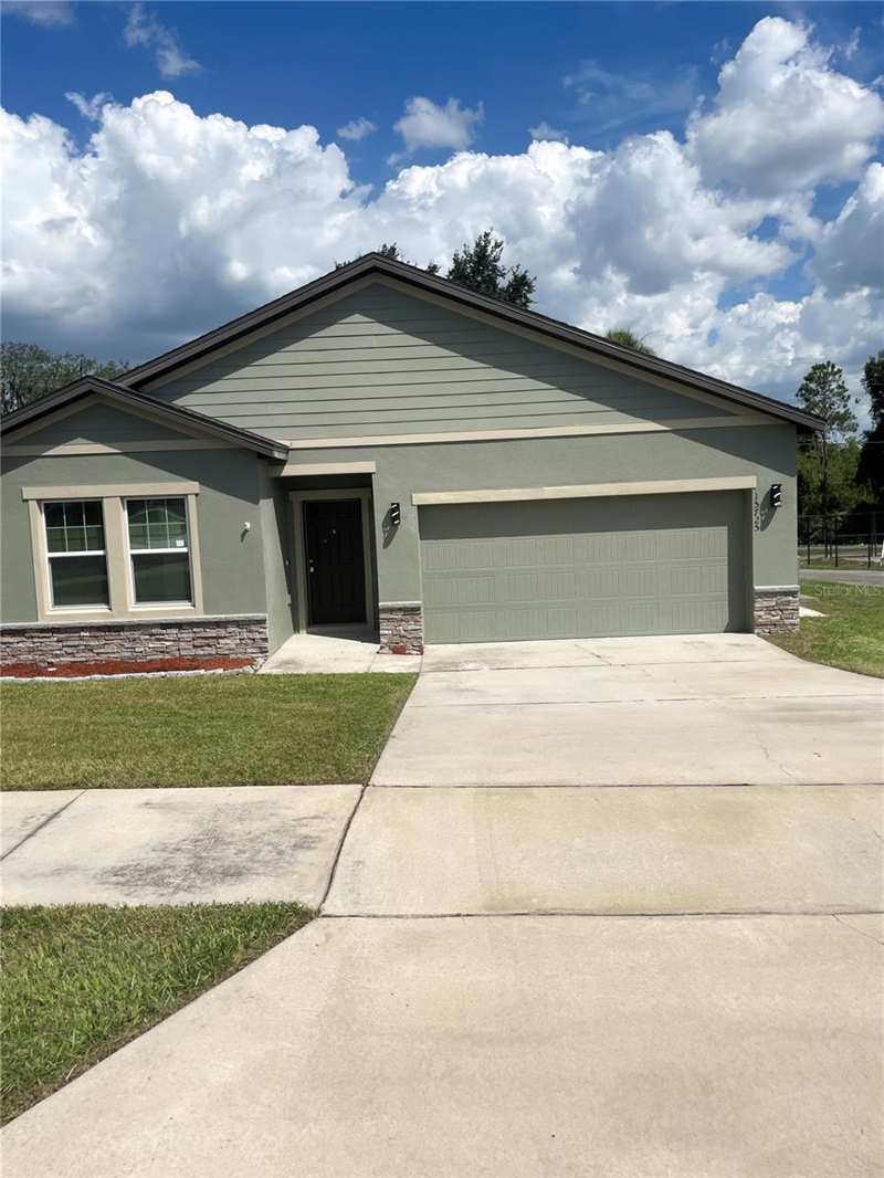 3 bedroom Single Family Residence at 15725 Pine Siskin Loop, Shearwater Estates, Mascotte — photo 1