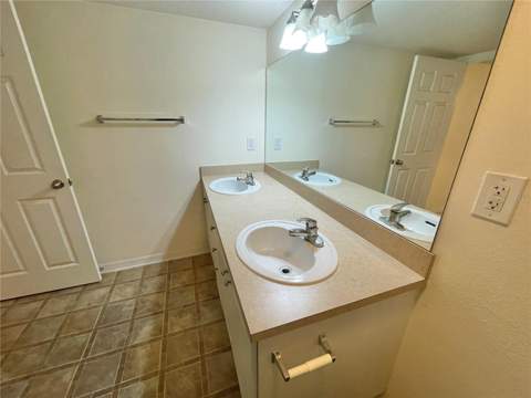 145 N Pearl Lake Causeway #112, Altamonte Springs FL - photo 17 of 43