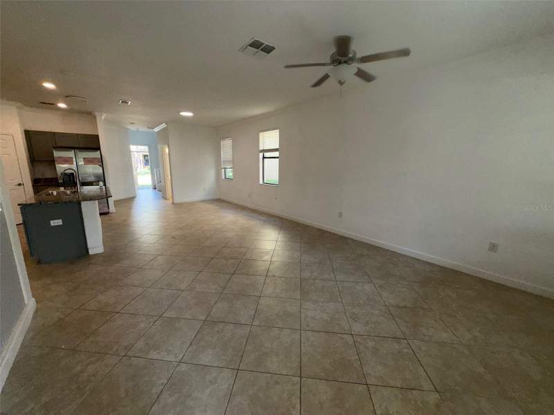 5 bedroom Single Family Residence at 950 Terra Vista Street, La Collina Ph 1A, Brandon — photo 2