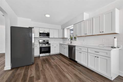 211 89th Avenue, St Petersburg FL - photo 6 of 32