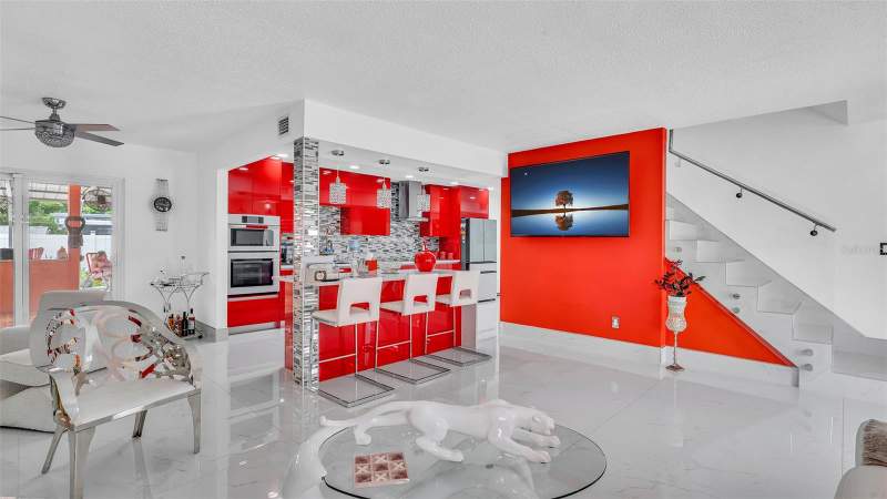 5 bedroom Single Family Residence at 8301 Lopez Drive, Bay Crest Park Unit No 14, Tampa — photo 5