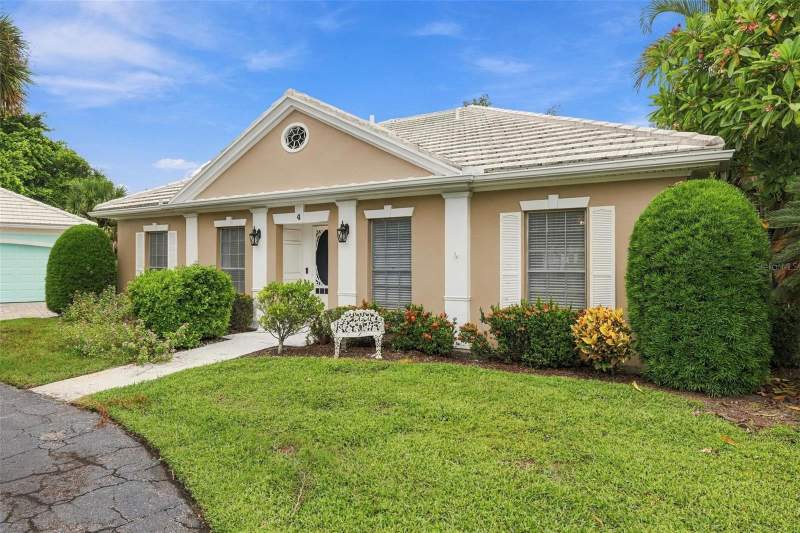 2 bedroom Villa at 4 Antigua Circle #6, Englewood Golf Villas 01, Englewood — photo 2