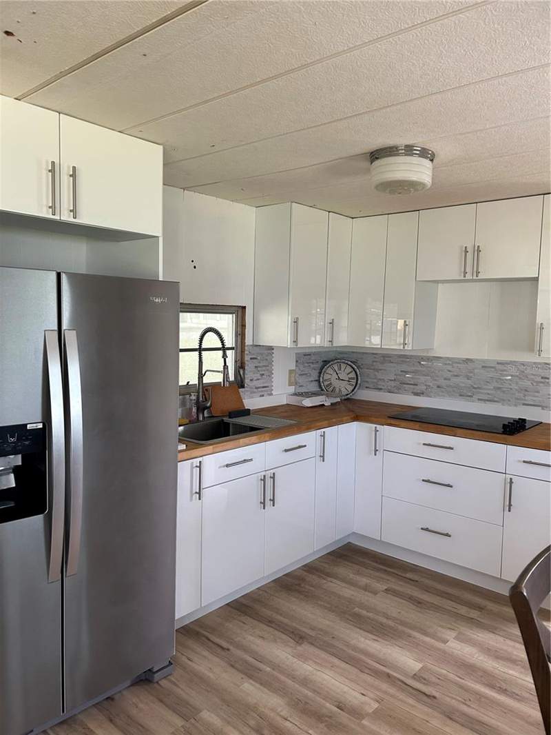 2 bedroom Mobile Home at 14750 Old US Highway 441, La Dora Manor, Tavares — photo 5