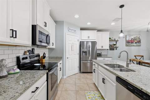 3215 Birchin Lane, Fort Myers FL - photo 6 of 6