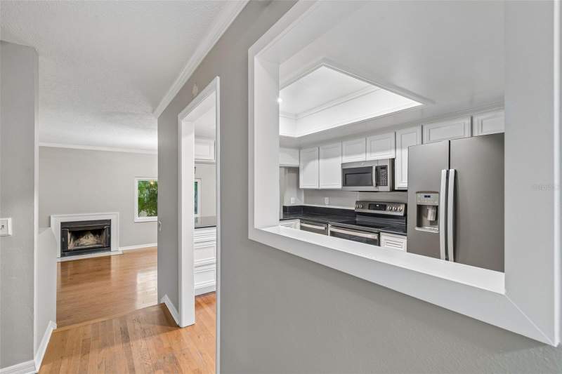2 bedroom Townhouse at 5203 Bayshore Boulevard #5, Colony Oaks Twnhms, Tampa — photo 5