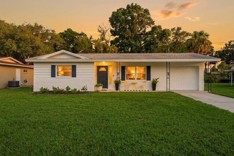 2048 JEFFERSON AVENUE home for sale in Dunedin Isles Country Club