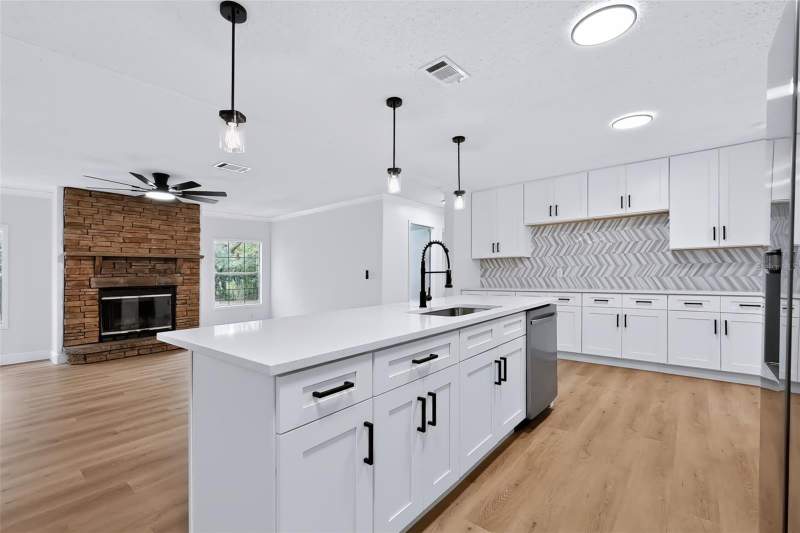 3 bedroom Single Family Residence at 14100 Little Ranch Road, Highlands, Spring Hill — photo 5