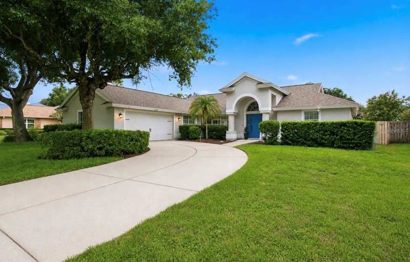 3 bedroom Single Family Residence at 16607 Longleat Drive, Chapman Manors, Lutz — photo 1