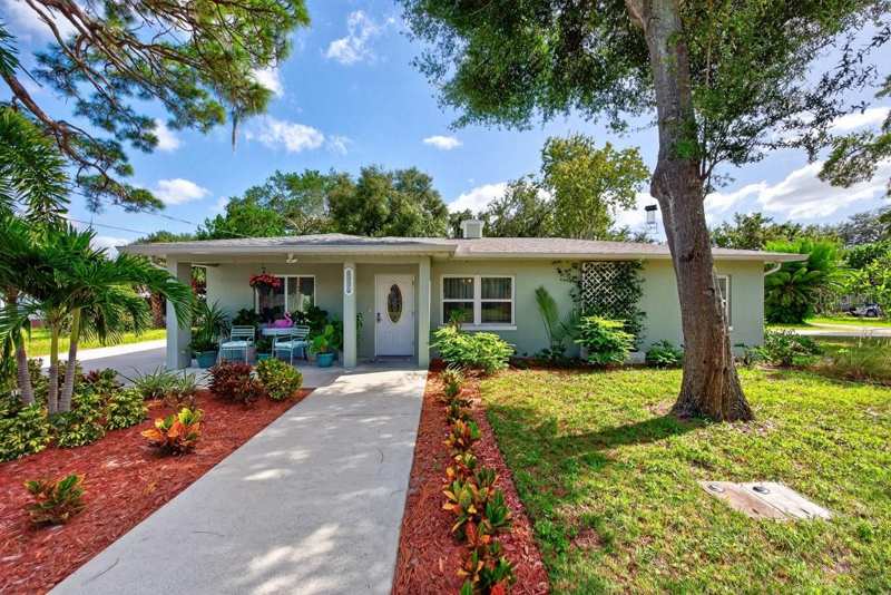 2 bedroom Single Family Residence at 6436 Lambert Lane, Lambert Subdivision, New Port Richey — photo 1